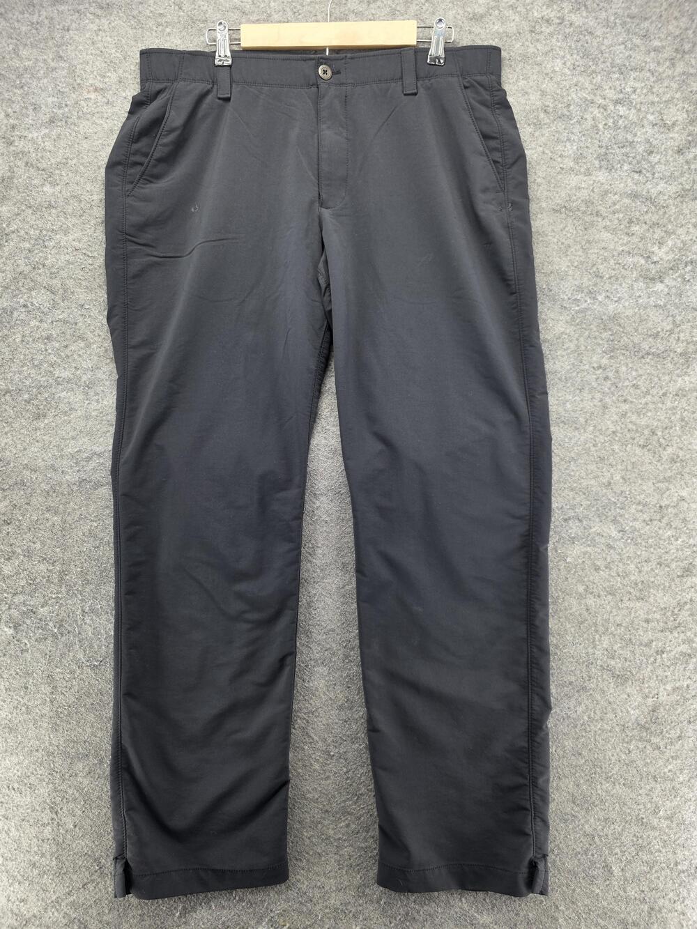 Under Armour Pants Mens 38x32 Black Khakis Relaxed Stretch Pockets Microfiber